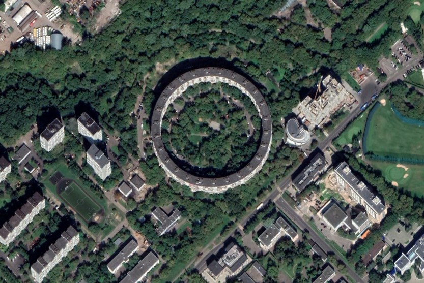 Дома-кольца в Москве