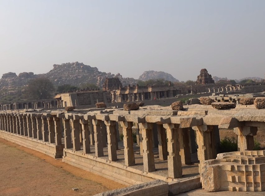 Удивительные мегалиты на месте древней и величественной Виджаянагарской империи - Хампи
