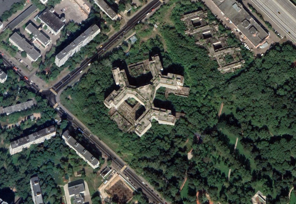 Дома, которые внушают человеку страх: Ховринская больница в Москве