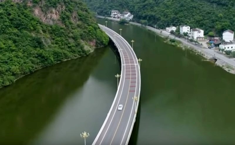 Дорога по воде или мост вдоль реки? - Экологическая магистраль в провинции Хубэй
