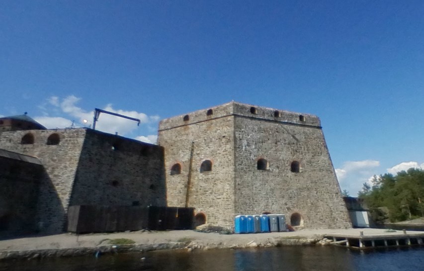 Самая северная средневековая крепость, которую построили для «сдерживания» Руси — Замок Олафсборг