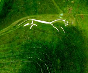 Уффингтонская белая лошадь: 2500 лет назад кто-то создал этот огромный наскальный рисунок, который видно даже с космоса