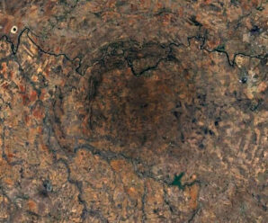 Около 2 миллиардов лет назад тут образовался самый большой на Земле ударный кратер — Вредефорт