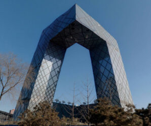 Огромные «штаны» — странности китайской архитектуры