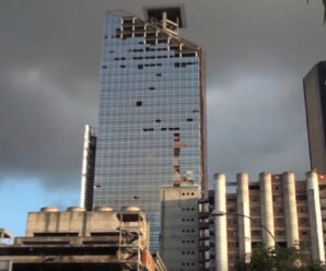 Как недостроенный небоскрёб в столице Венесуэлы превратился в огромные вертикальные трущобы