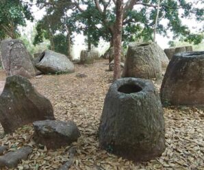 Тысячи древних горшков-мегалитов скрывают свою тайну под «защитой» неразорвавшихся мин в Лаосе